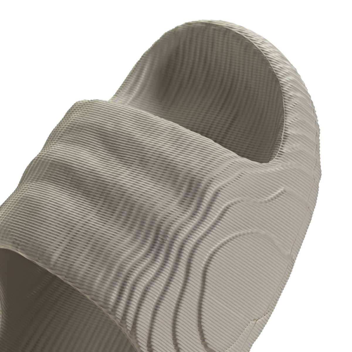 product/a/d/adidas_hq4670_8_footwear_photography_detail_view_1_white.jpg