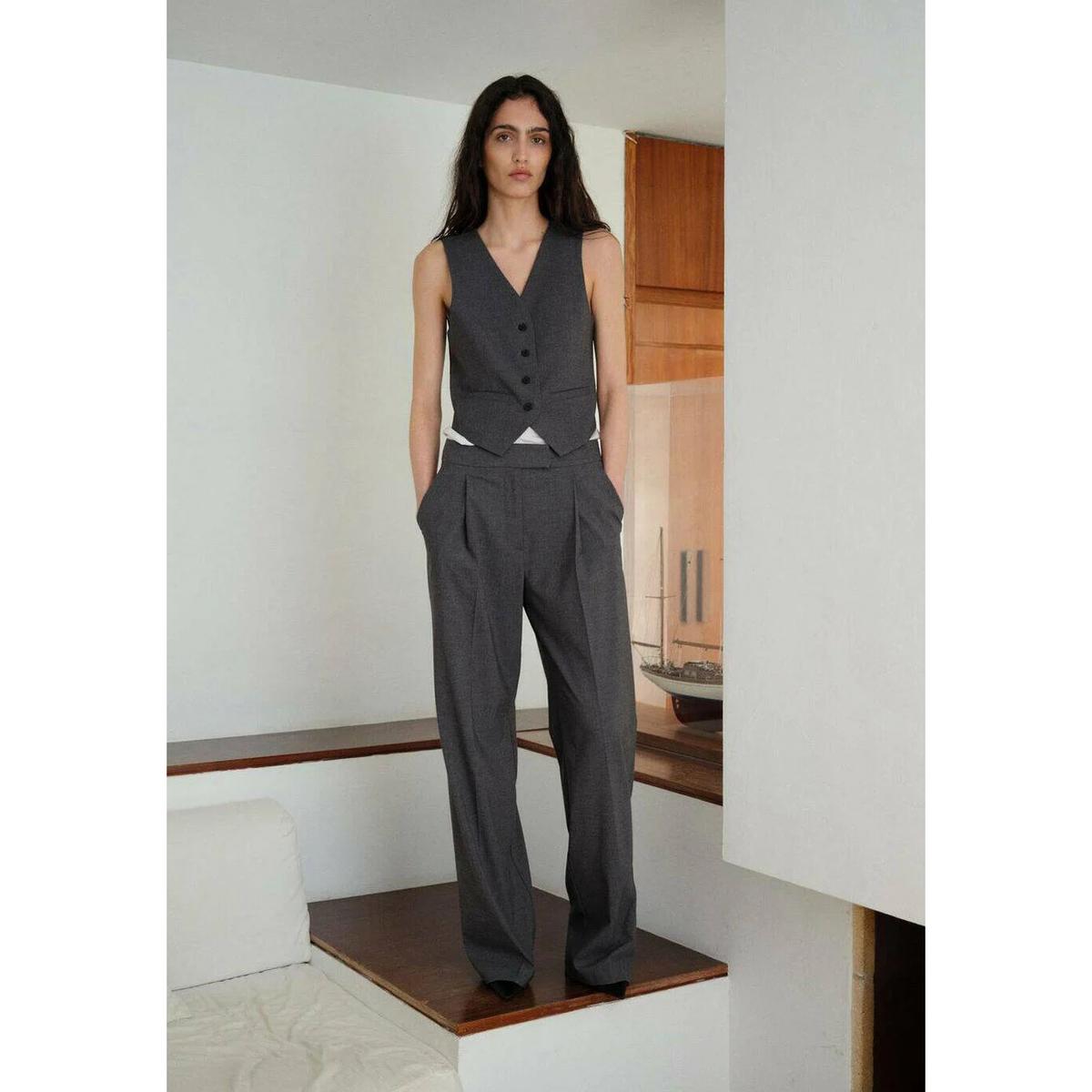 product/h/a/hackett_hm470313-987-r0-40_charcoal_3.jpg