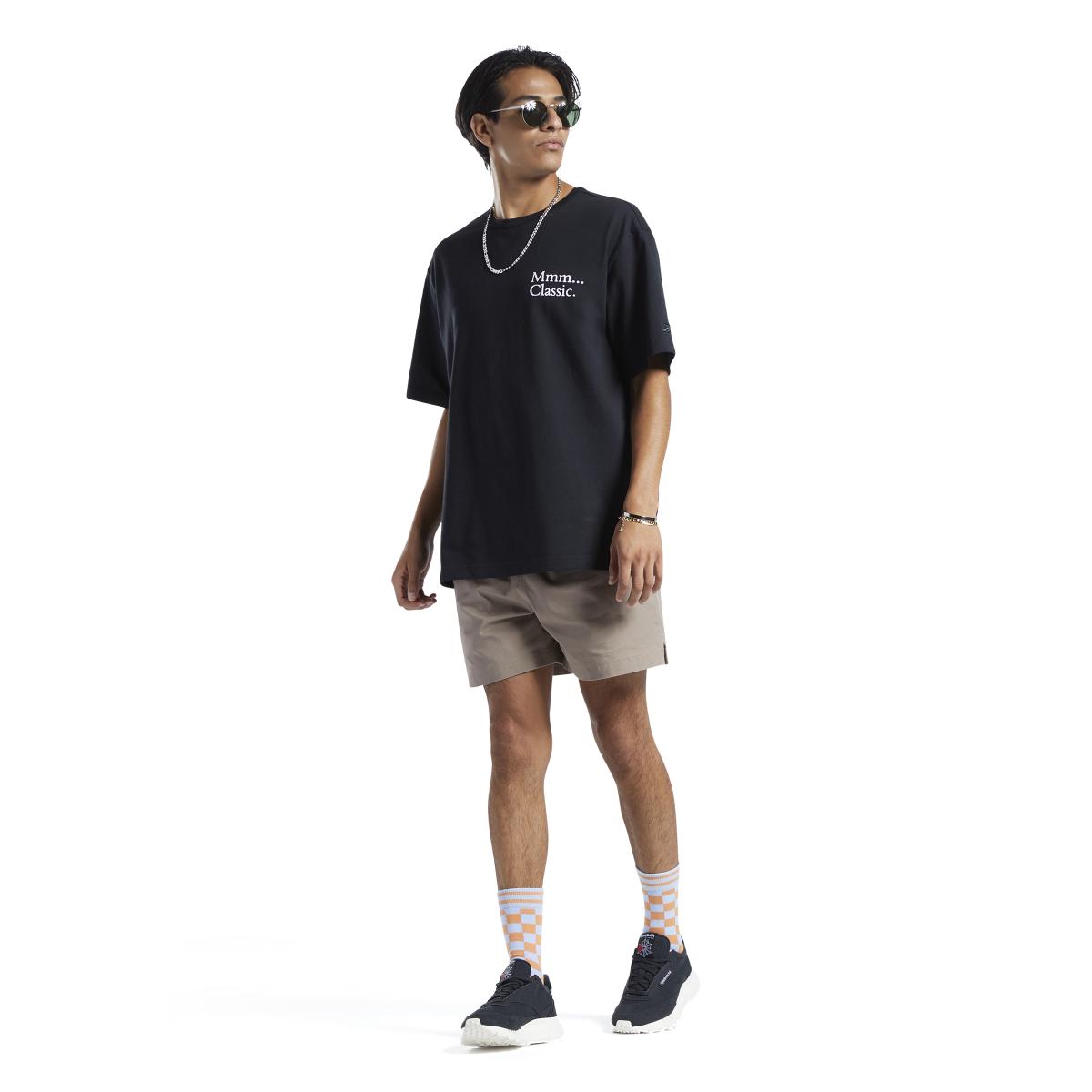 product/r/e/reebok_ht8174_5_apparel_on_model_side_view_white.jpg