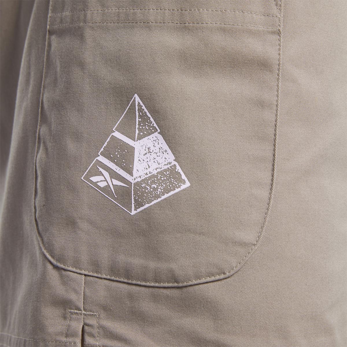 product/r/e/reebok_ht8174_6_apparel_on_model_detail_view_1_white.jpg