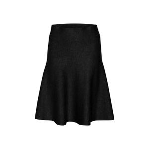 50109695-500012-gonna-da-donna-culture-annemarie-nero