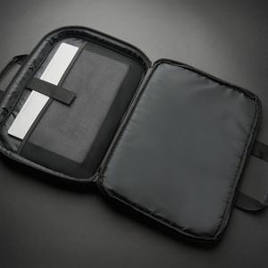 product/v/7/v7-world_ca89188_noir_3.jpg